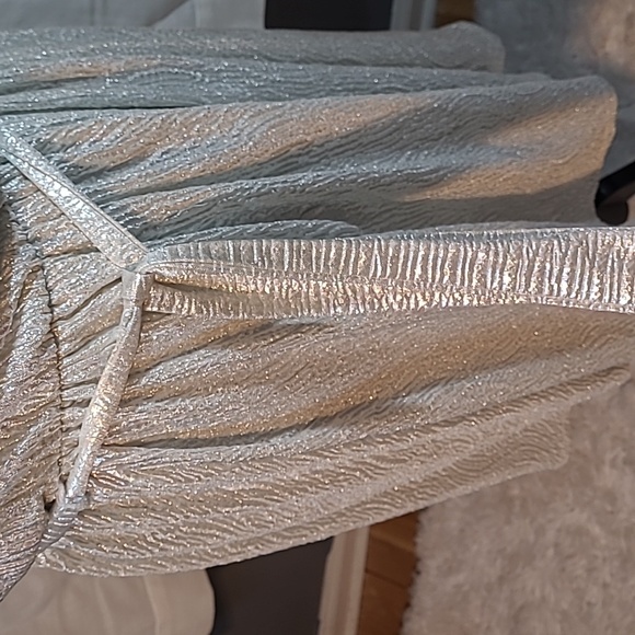 Lulu's Women's Silver Dress - Picture 7 of 8